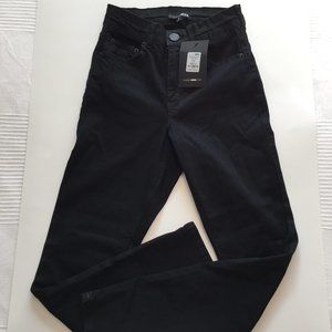 FASHION NOVA MILEY HIGH RISE JEANS-NEWWITH TAGS